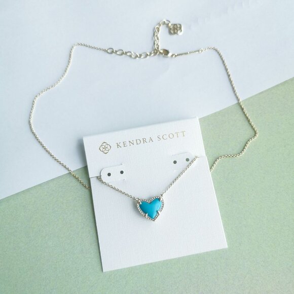 Kendra Scott Ari Heart Turquoise Necklace - Gold - Picture 4 of 4
